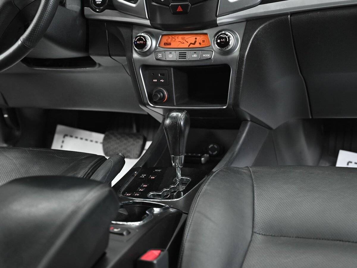 Б/У Сан-Ён Актион 2014 года. Фото: #9