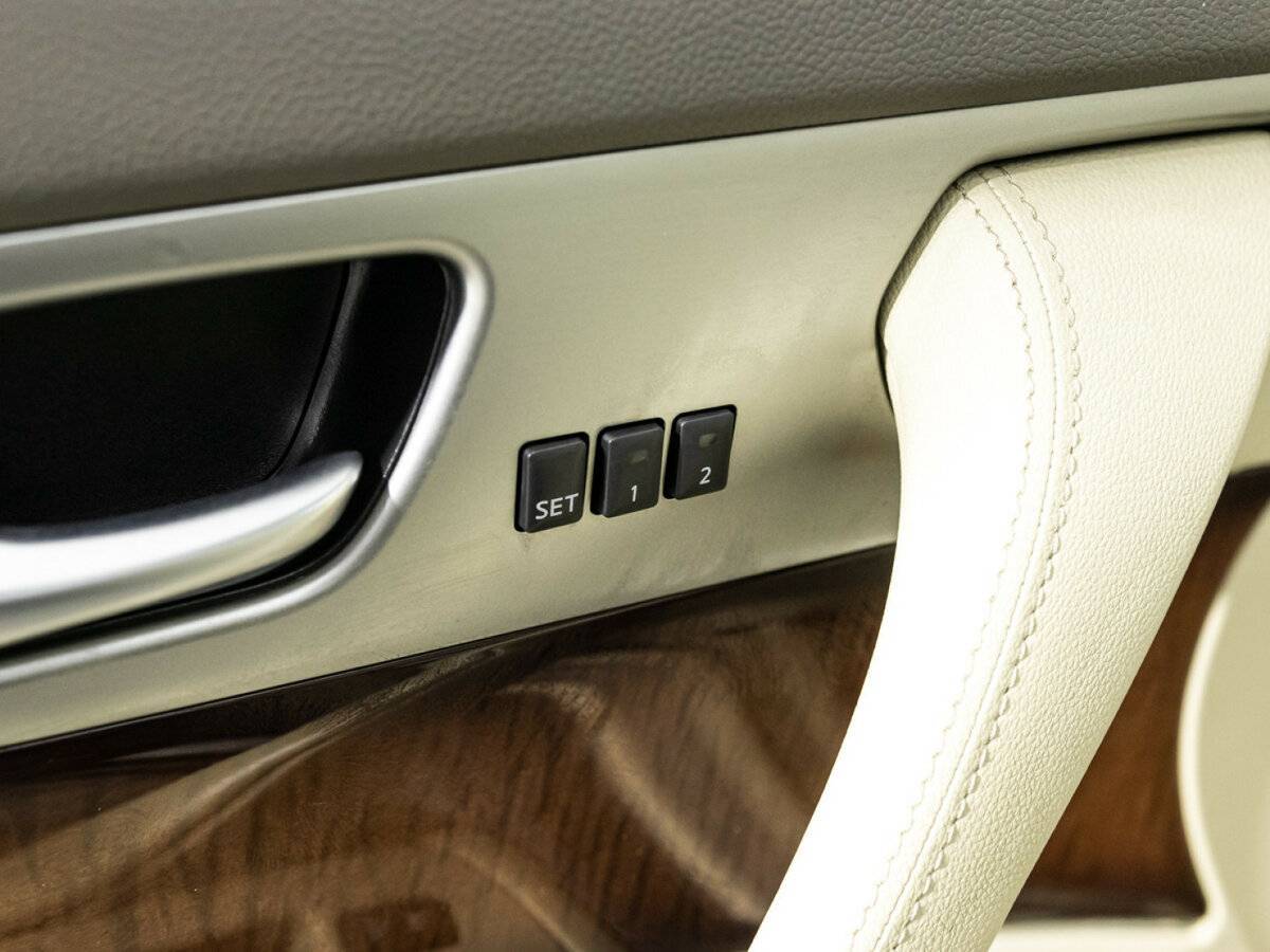 Infiniti FX 2012 года с пробегом. Фото: #16