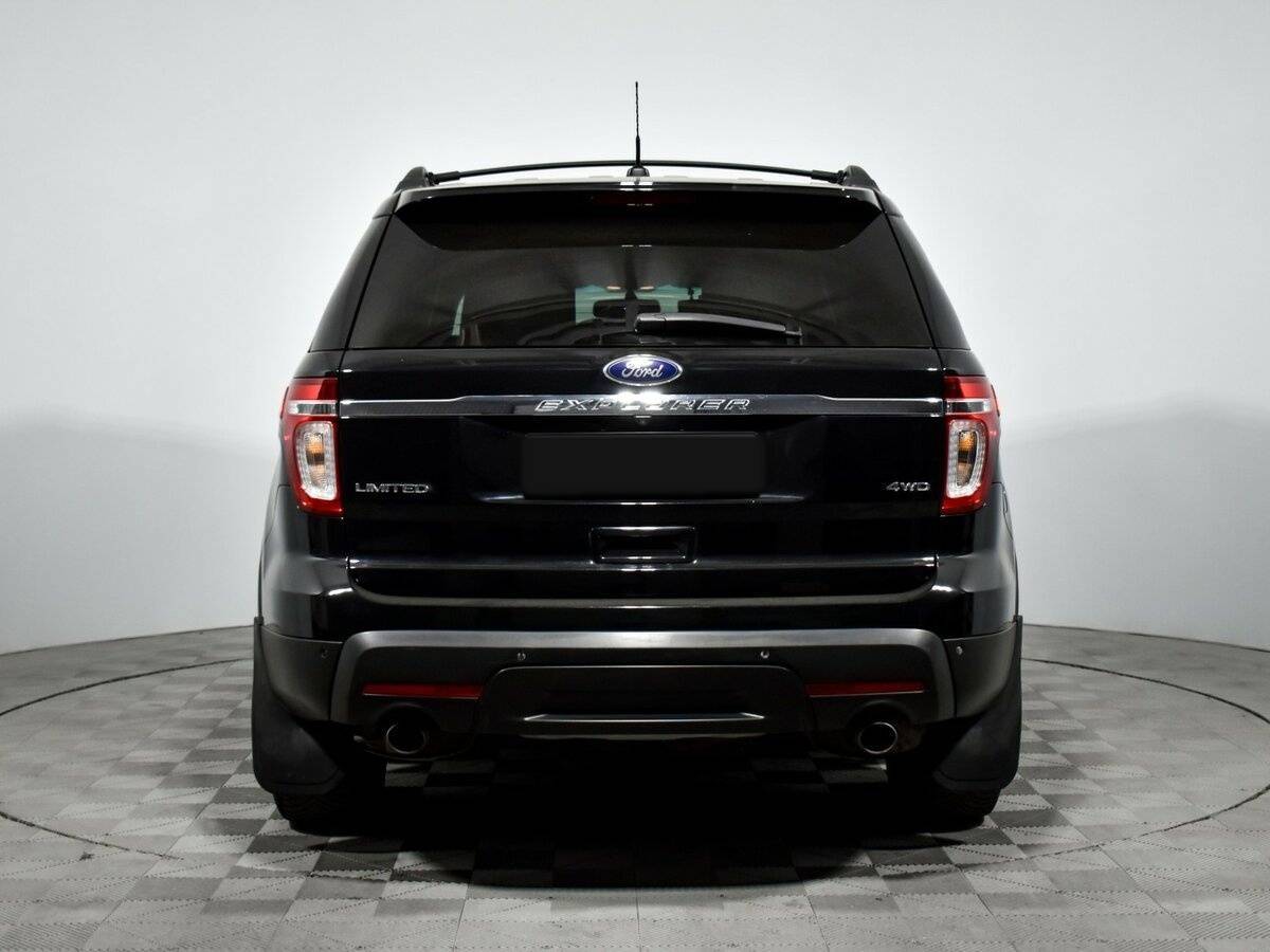 Ford Explorer 2014 года с пробегом. Фото: #4