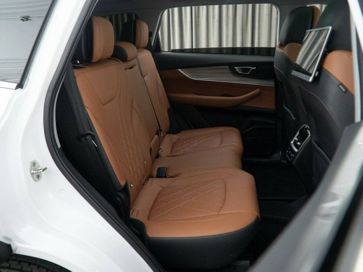 Chery Tiggo 8 Pro Max 2022 года с пробегом. Фото: #6