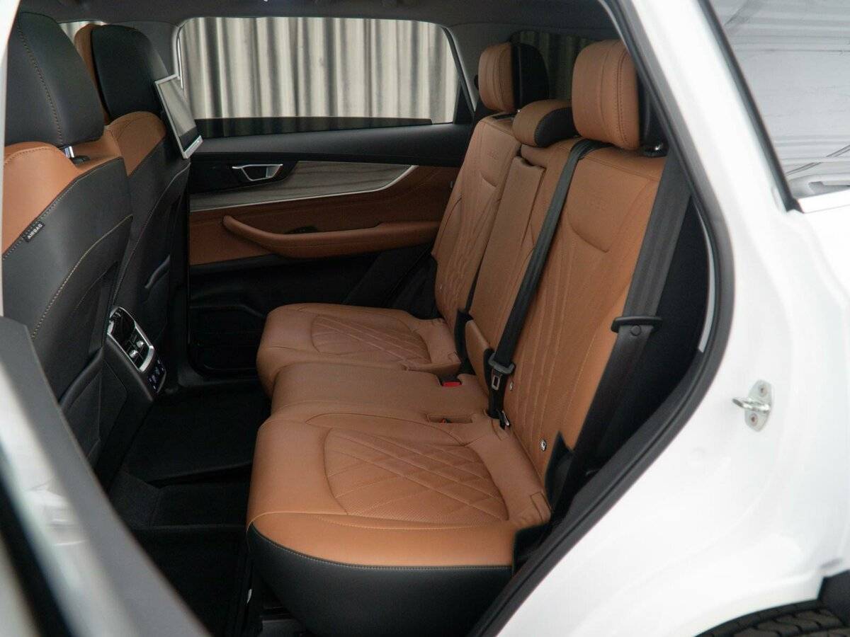 Chery Tiggo 8 Pro Max 2022 года с пробегом. Фото: #9