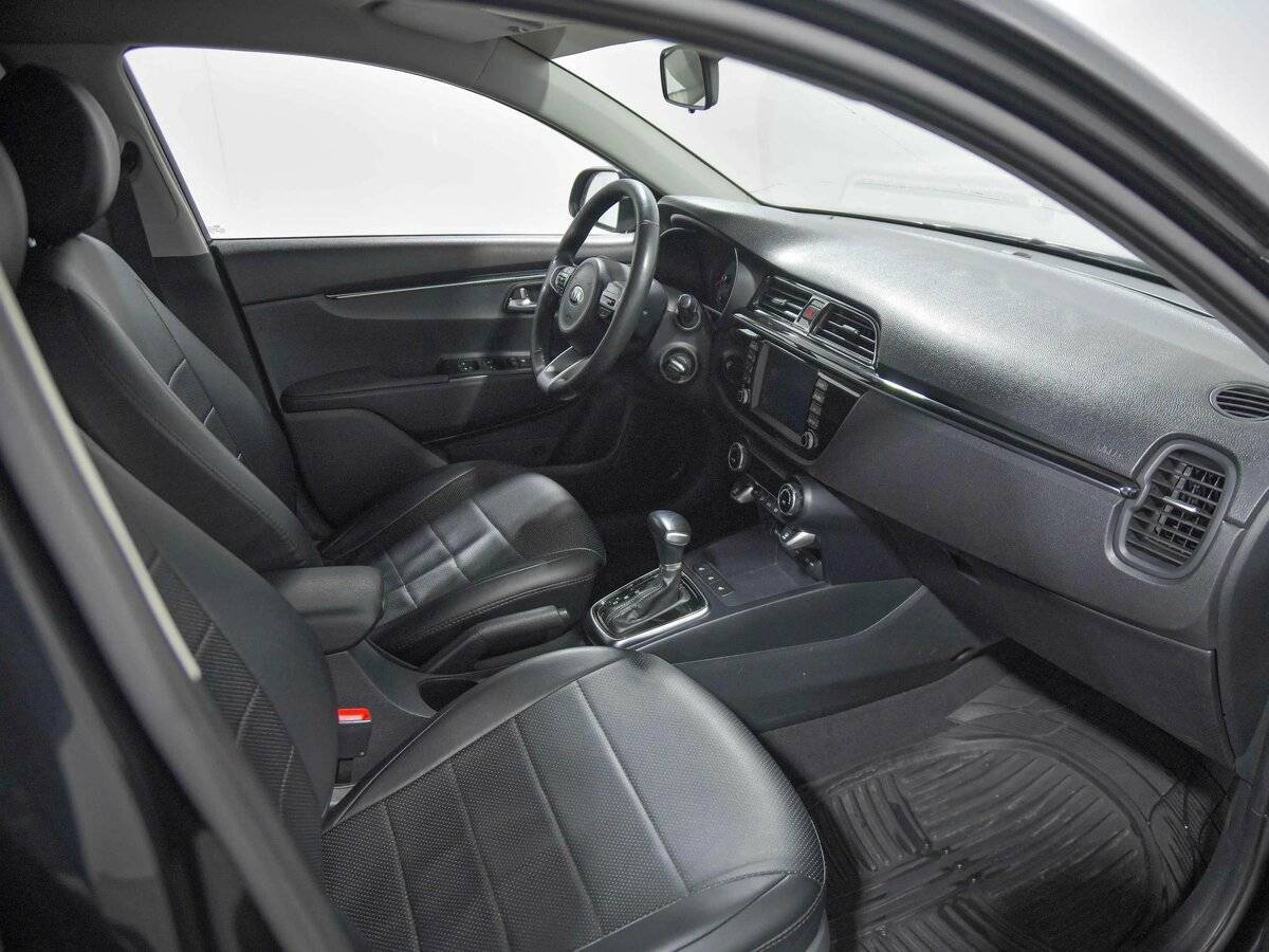 Б/У Киа Рио 2018 года. Фото: #16