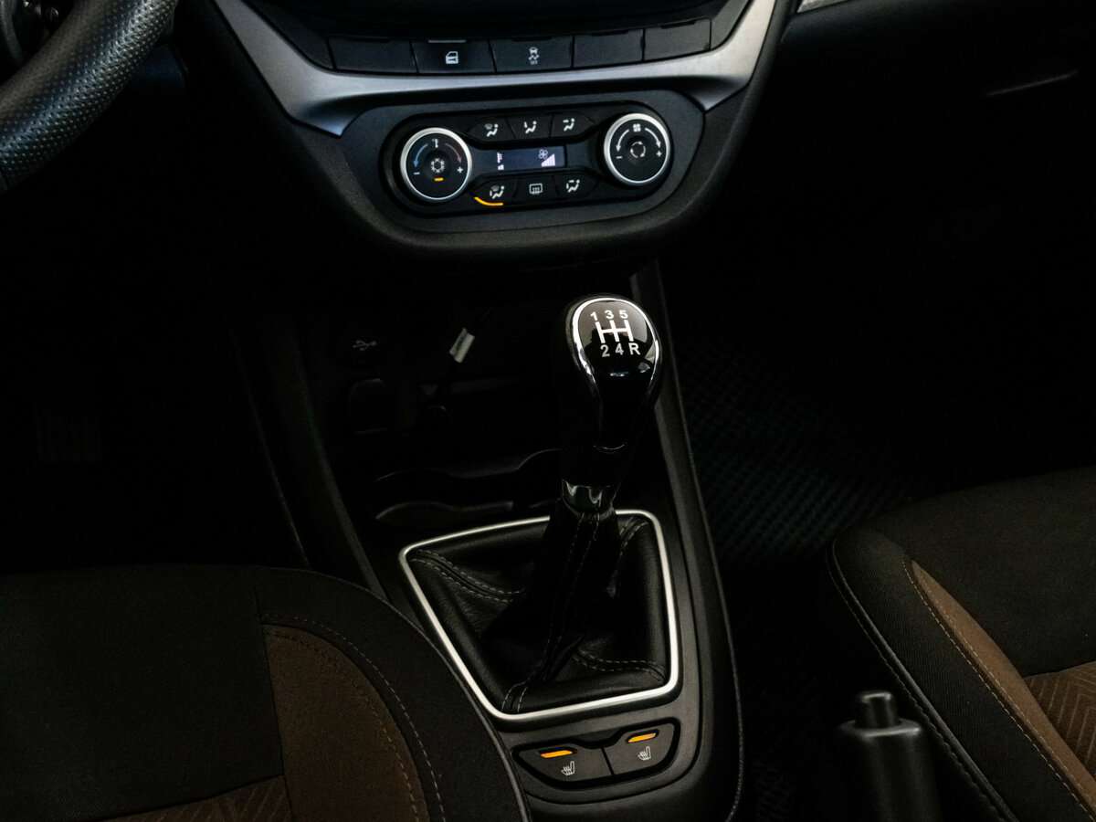 Б/У Лада (ВАЗ) Веста 2016 года. Фото: #12