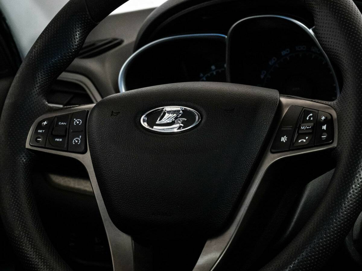 Б/У Лада (ВАЗ) Веста 2016 года. Фото: #14