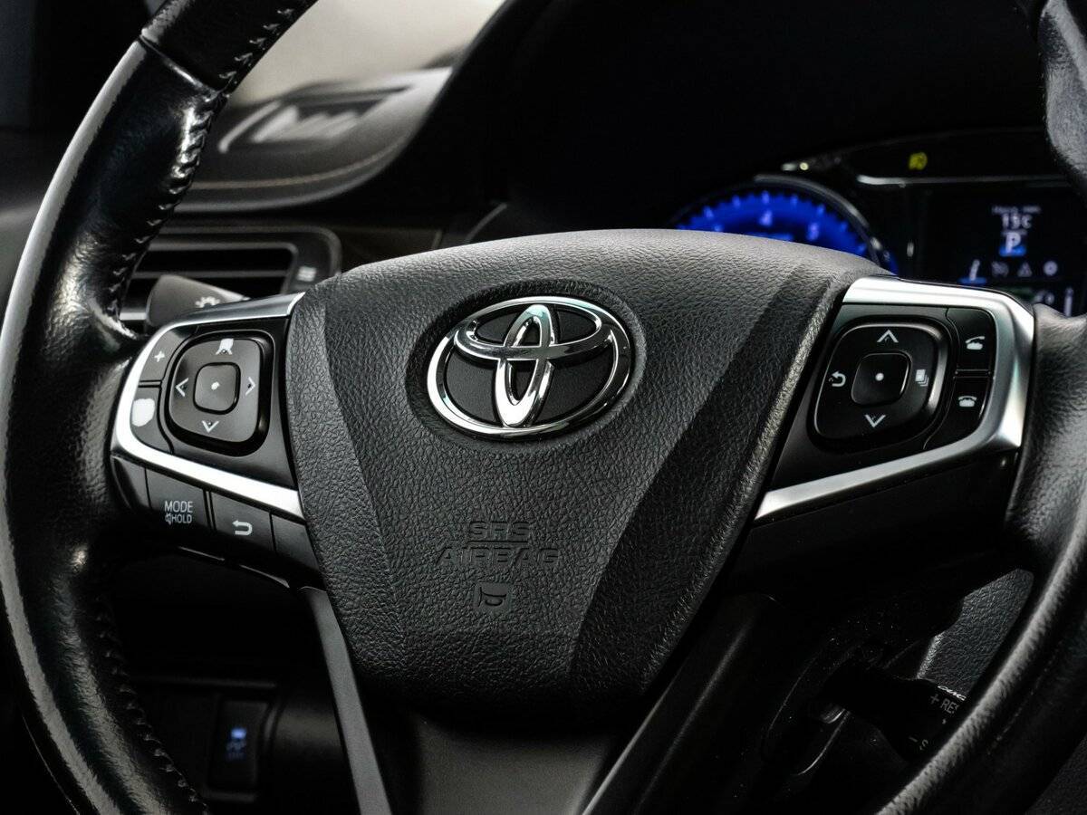 Б/У Тойота Камри 2017 года. Фото: #10