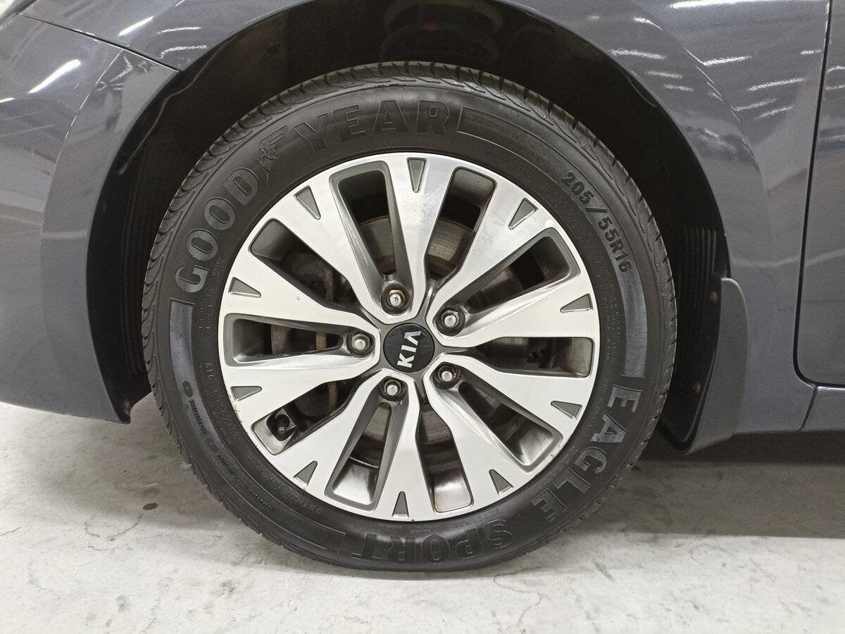 Б/У Киа Сид 2017 года. Фото: #17