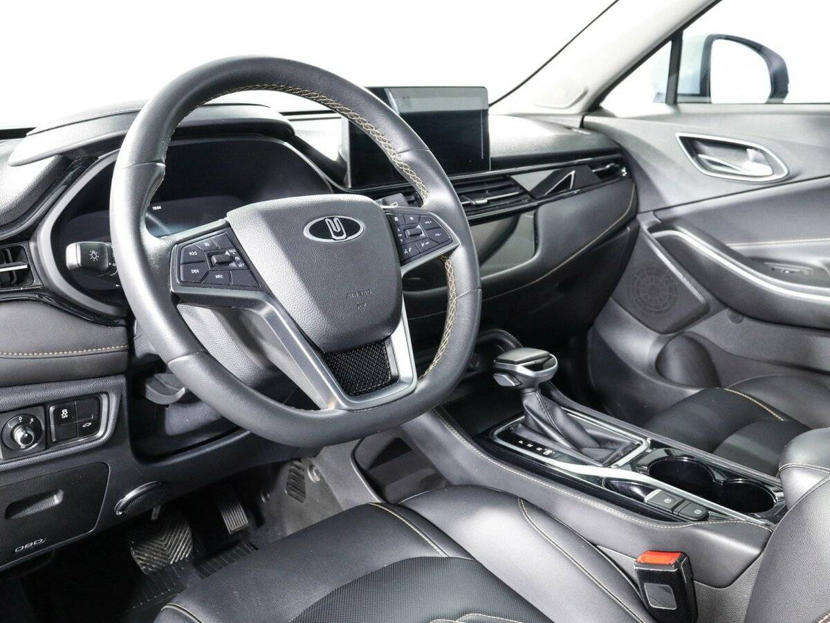 Москвич 3 2023 года с пробегом. Фото: #8