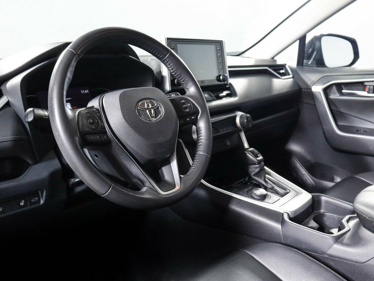 Toyota RAV4 2020 года с пробегом. Фото: #10