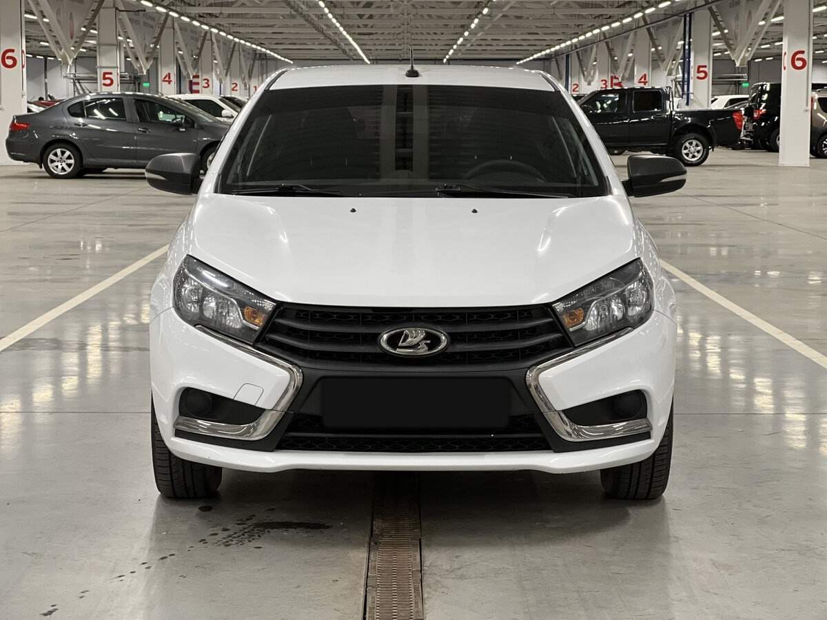 Б/У Лада (ВАЗ) Веста 2018 года. Фото: #1