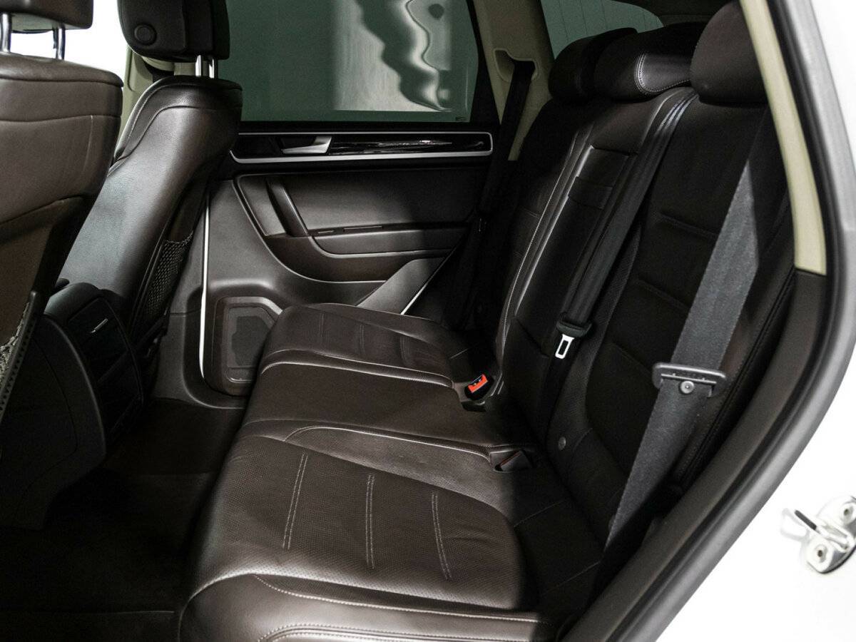 Volkswagen Touareg 2013 года с пробегом. Фото: #9