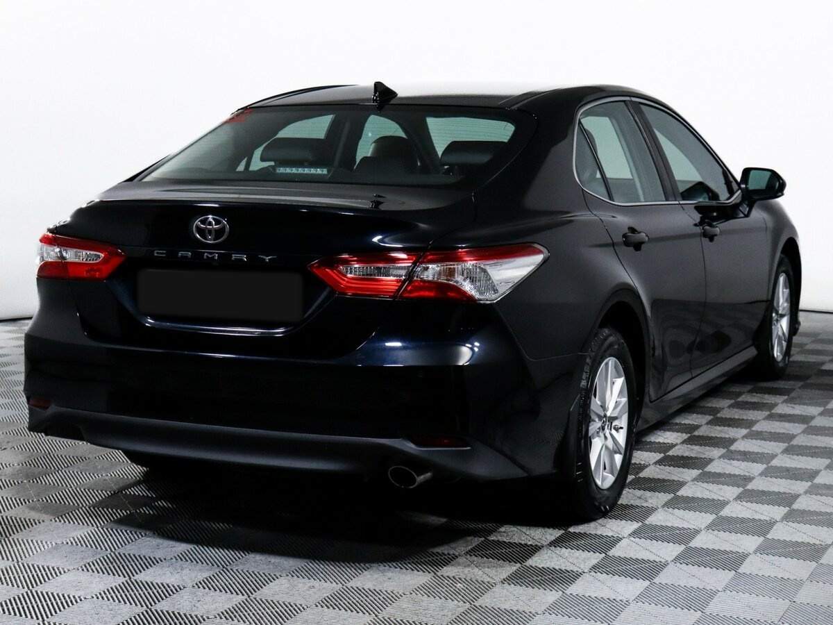 Toyota Camry 2019 года с пробегом. Фото: #3