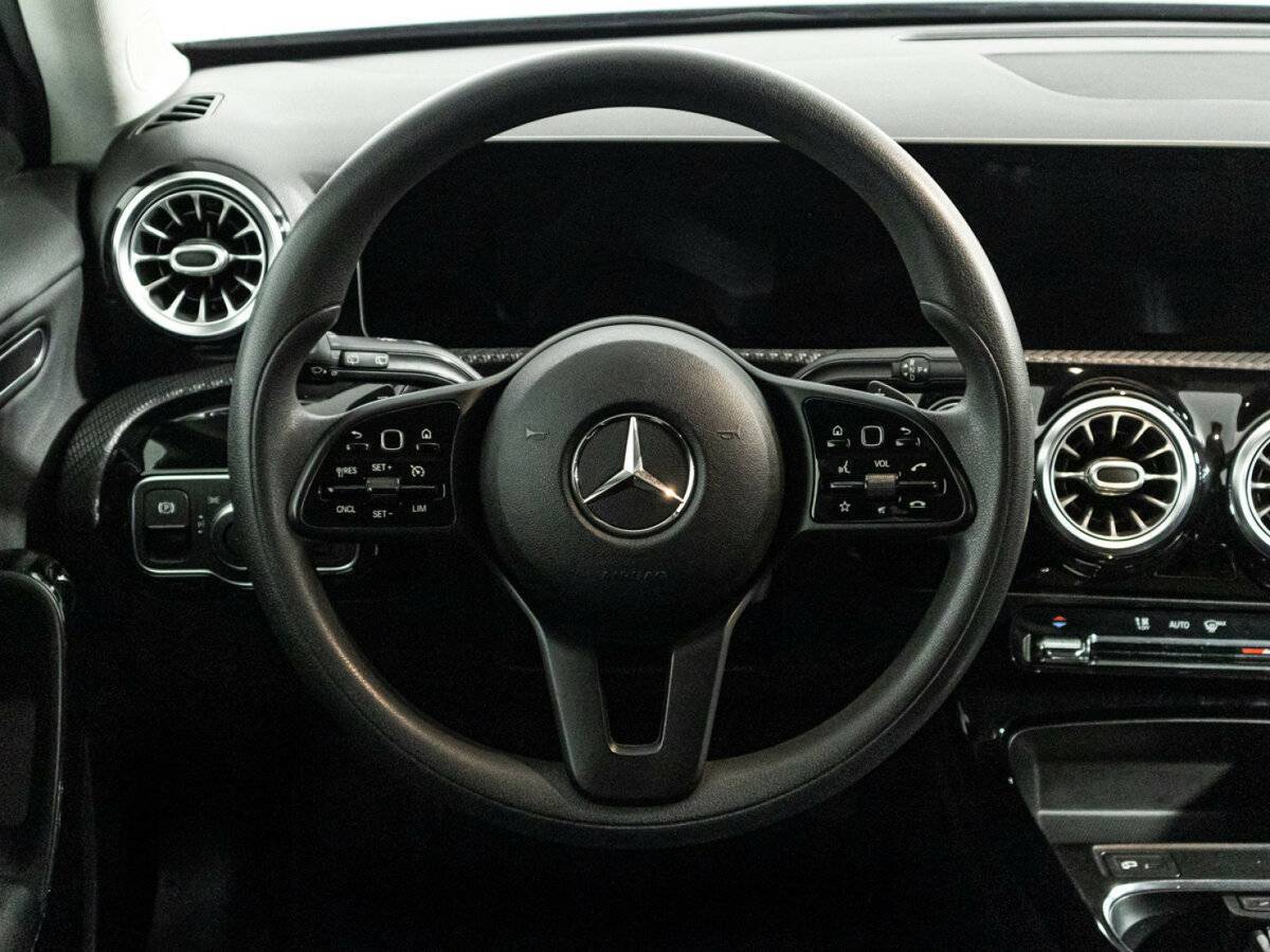 Mercedes-Benz A-Класс 2018 года с пробегом. Фото: #17