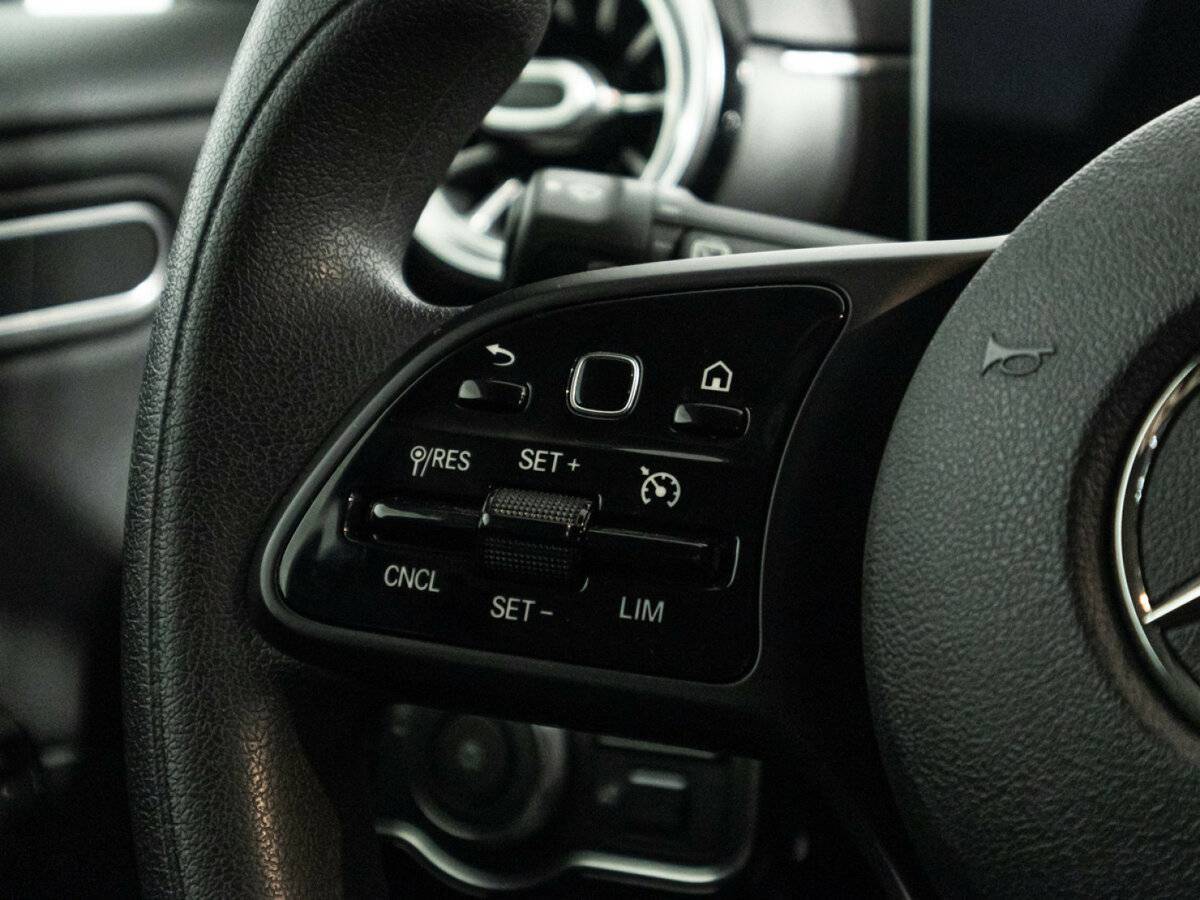 Mercedes-Benz A-Класс 2018 года с пробегом. Фото: #18