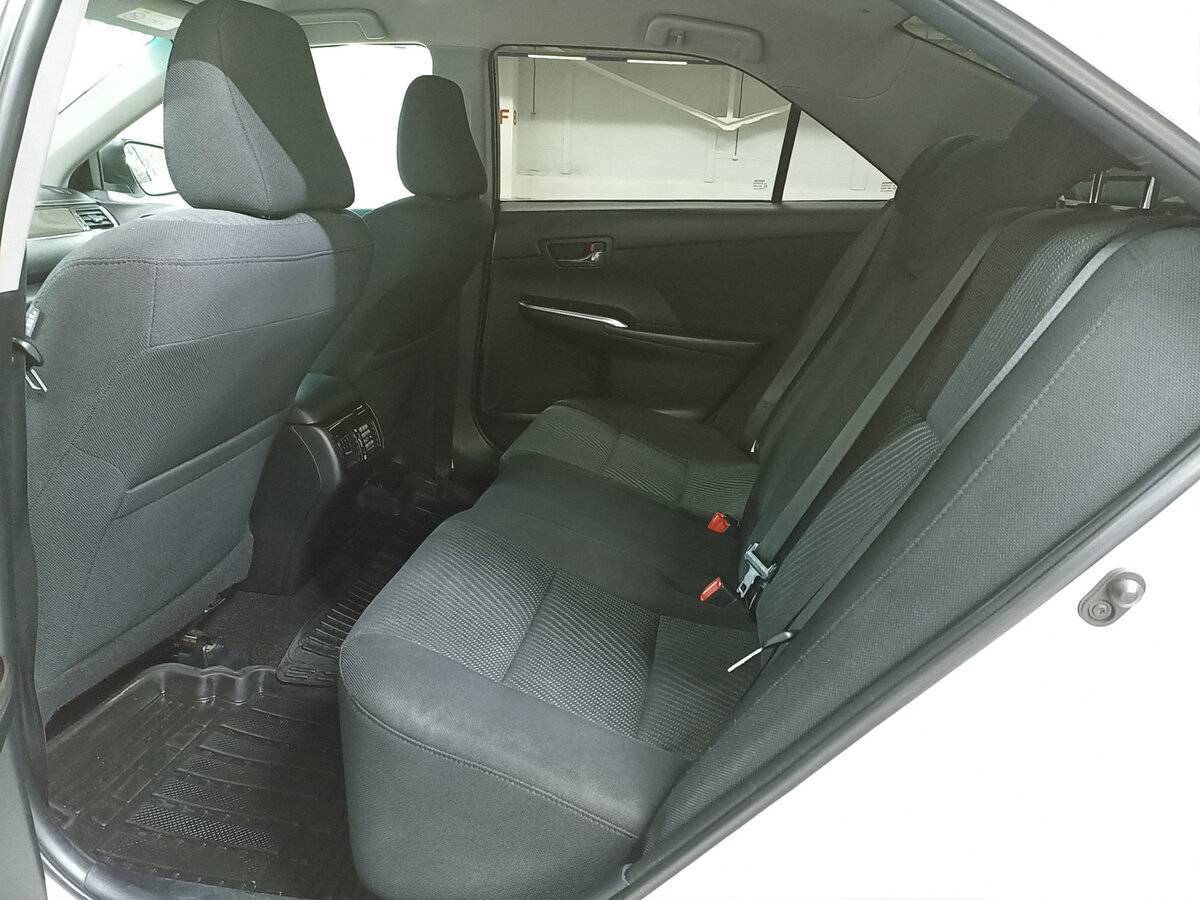 Б/У Тойота Камри 2016 года. Фото: #11