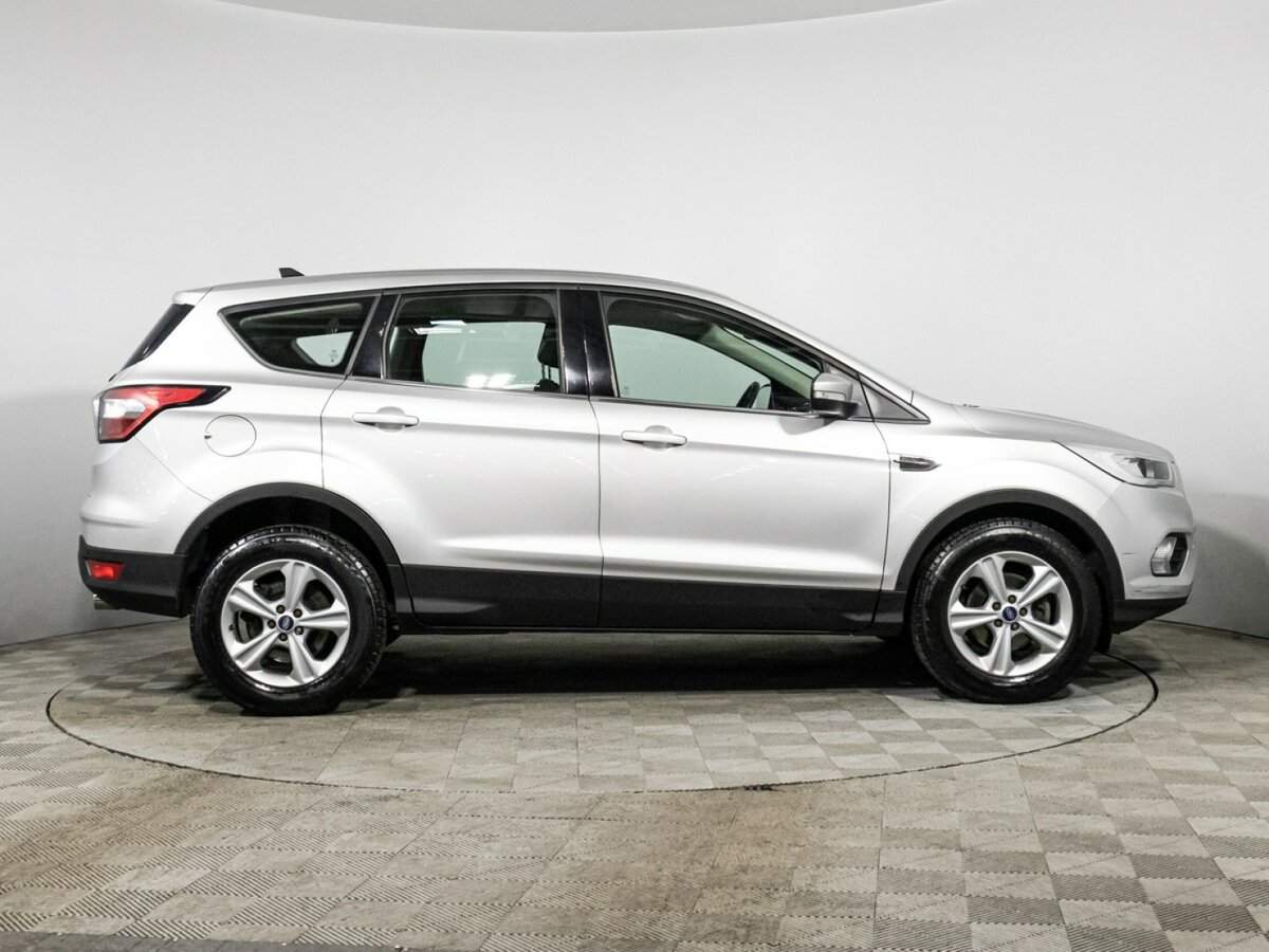 Ford Kuga 2019 года с пробегом. Фото: #3