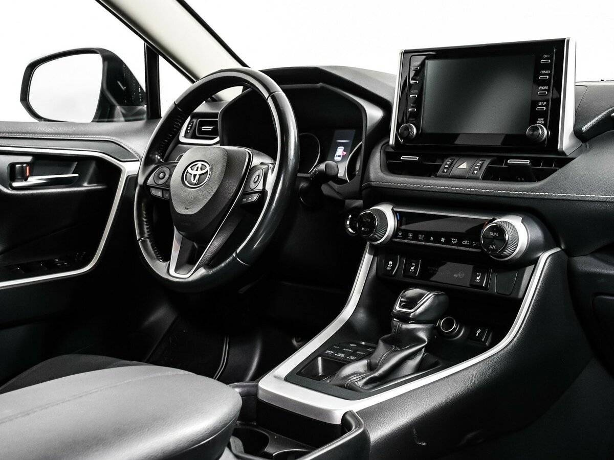 Toyota RAV4 2021 года с пробегом. Фото: #9