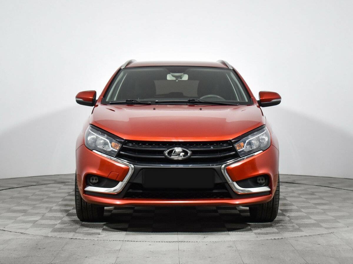 Б/У Лада (ВАЗ) Веста 2018 года. Фото: #1