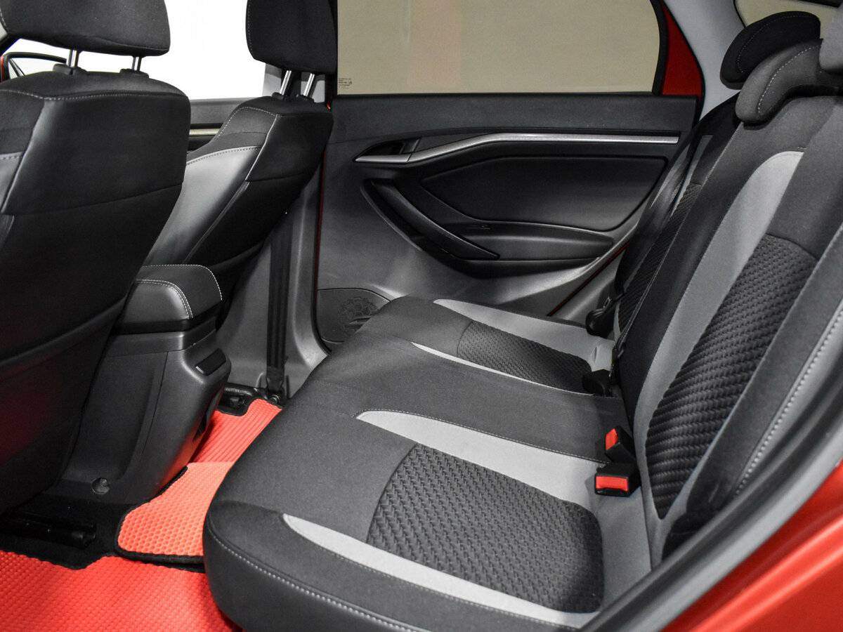 Б/У Лада (ВАЗ) Веста 2018 года. Фото: #8