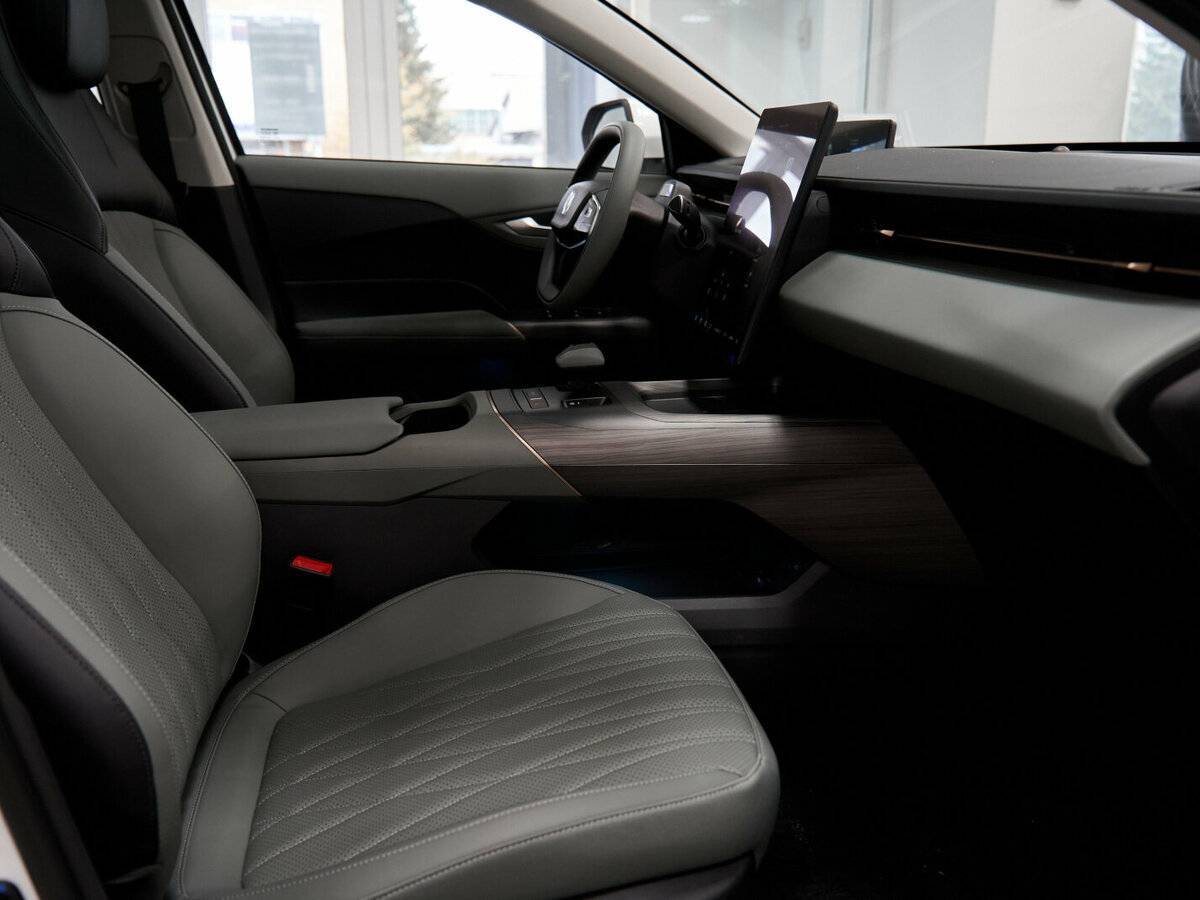 Changan Lamore 2024 года с пробегом. Фото: #22