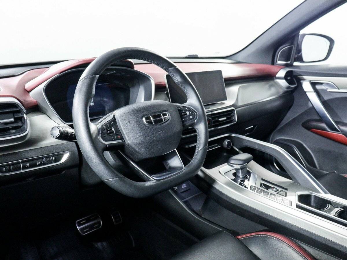 Geely Coolray 2023 года с пробегом. Фото: #10