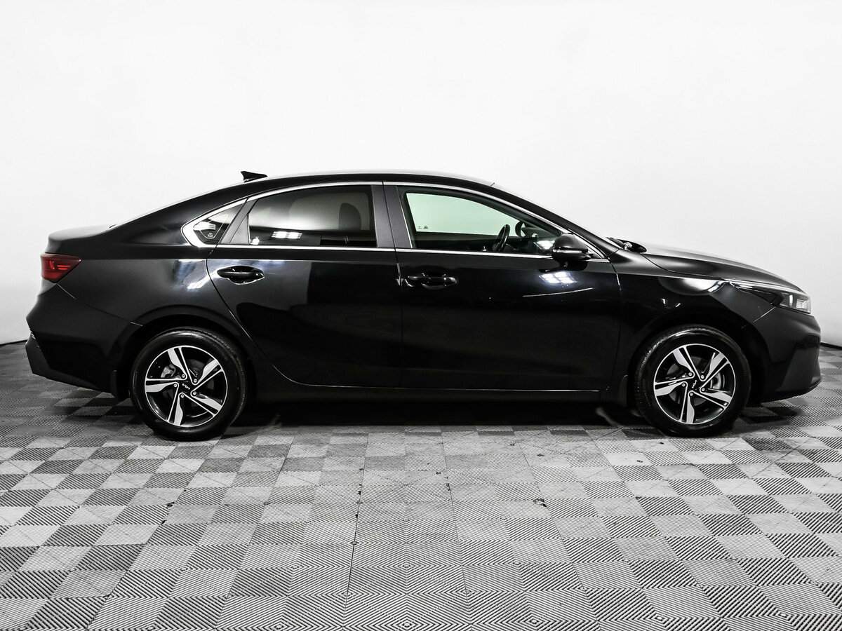 Kia Cerato 2022 года с пробегом. Фото: #3