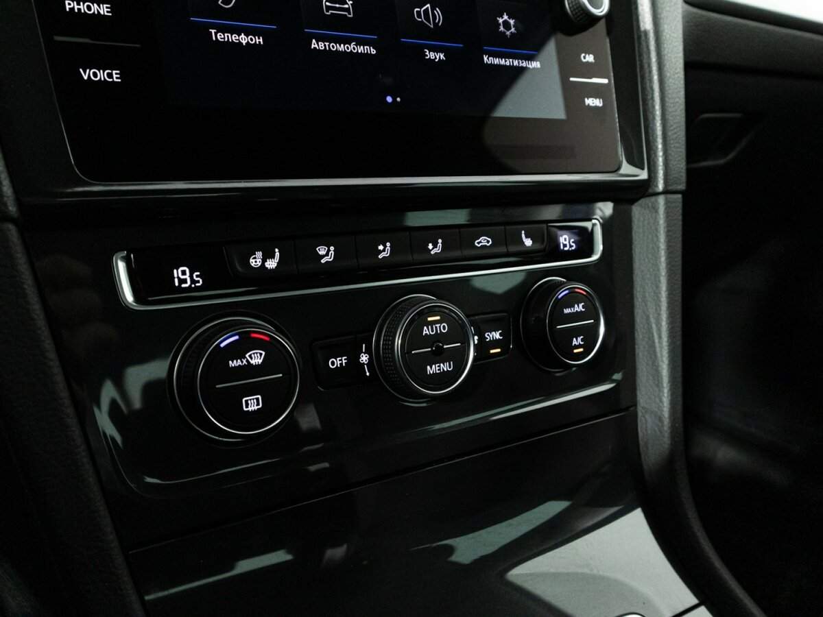 Б/У Фольксваген Гольф 2018 года. Фото: #18