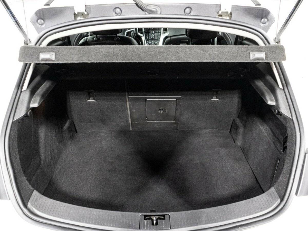 Б/У Опель Астра 2013 года. Фото: #14