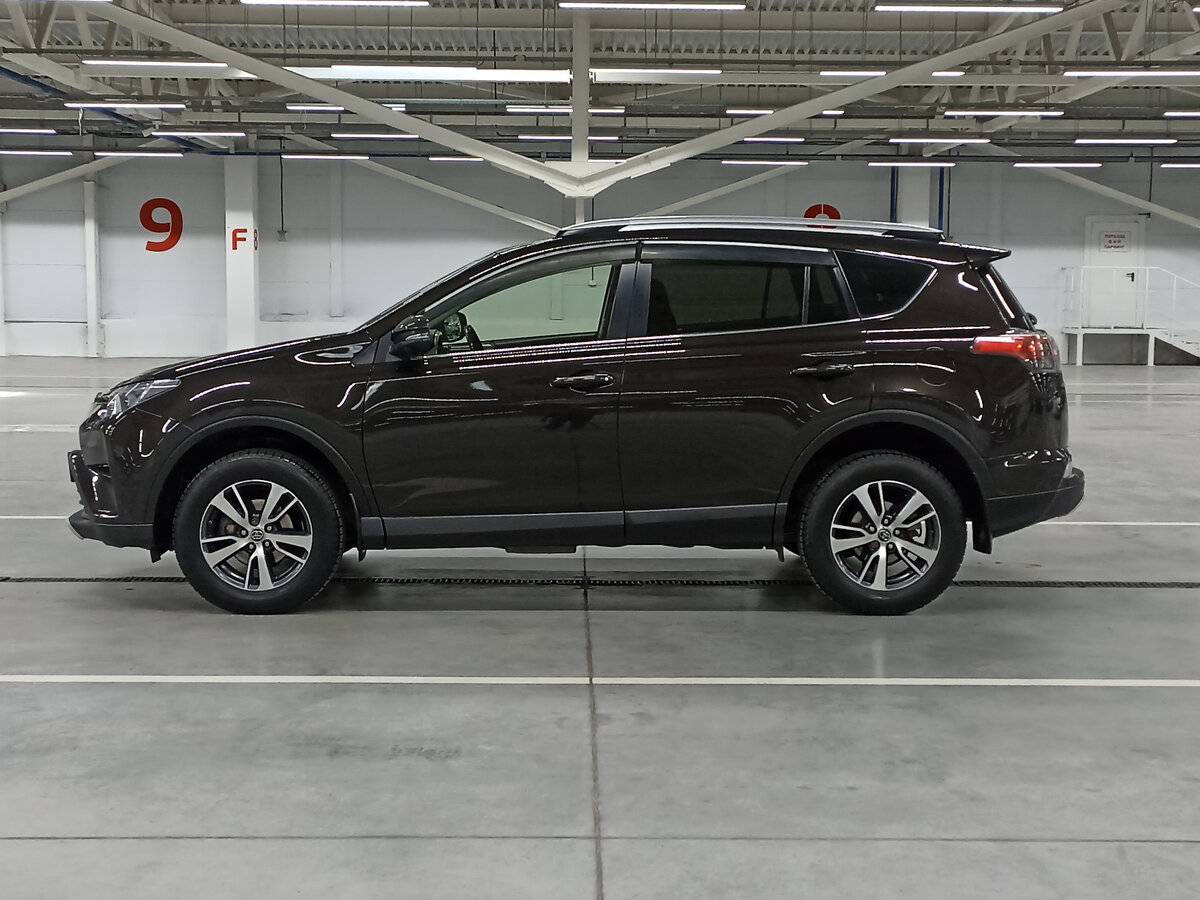 Toyota RAV4 2016 года с пробегом. Фото: #7