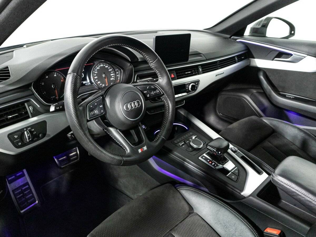 Audi A4 2019 года с пробегом. Фото: #10
