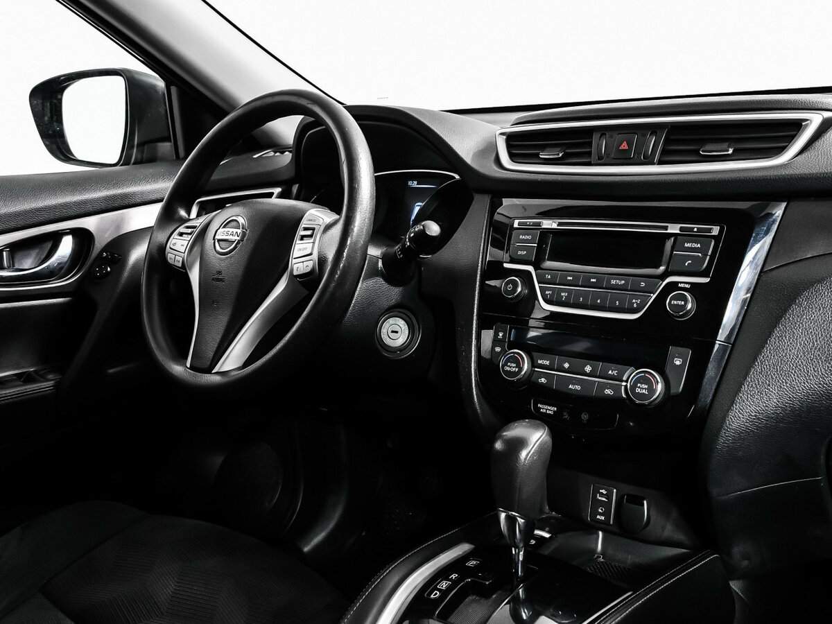 Б/У Ниссан Икс-Трейл 2015 года. Фото: #8