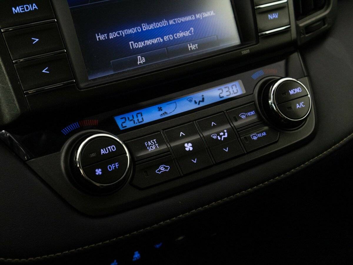 Toyota RAV4 2015 года с пробегом. Фото: #15