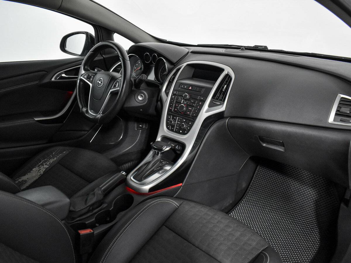 Б/У Опель Астра 2012 года. Фото: #13