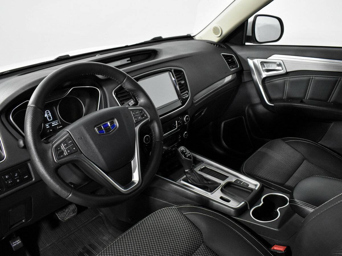 Б/У Джили Эмгранд Икс7 2018 года. Фото: #6