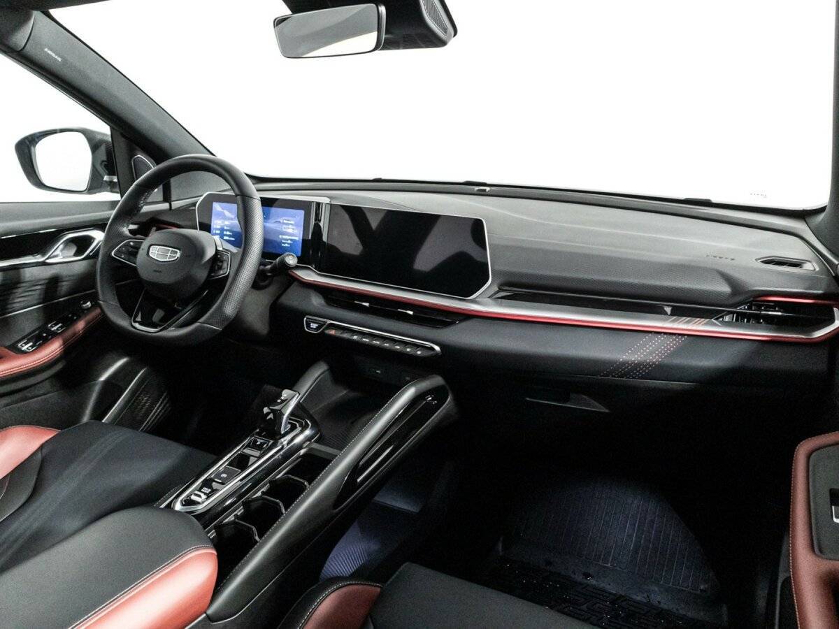 Geely Coolray 2023 года с пробегом. Фото: #8