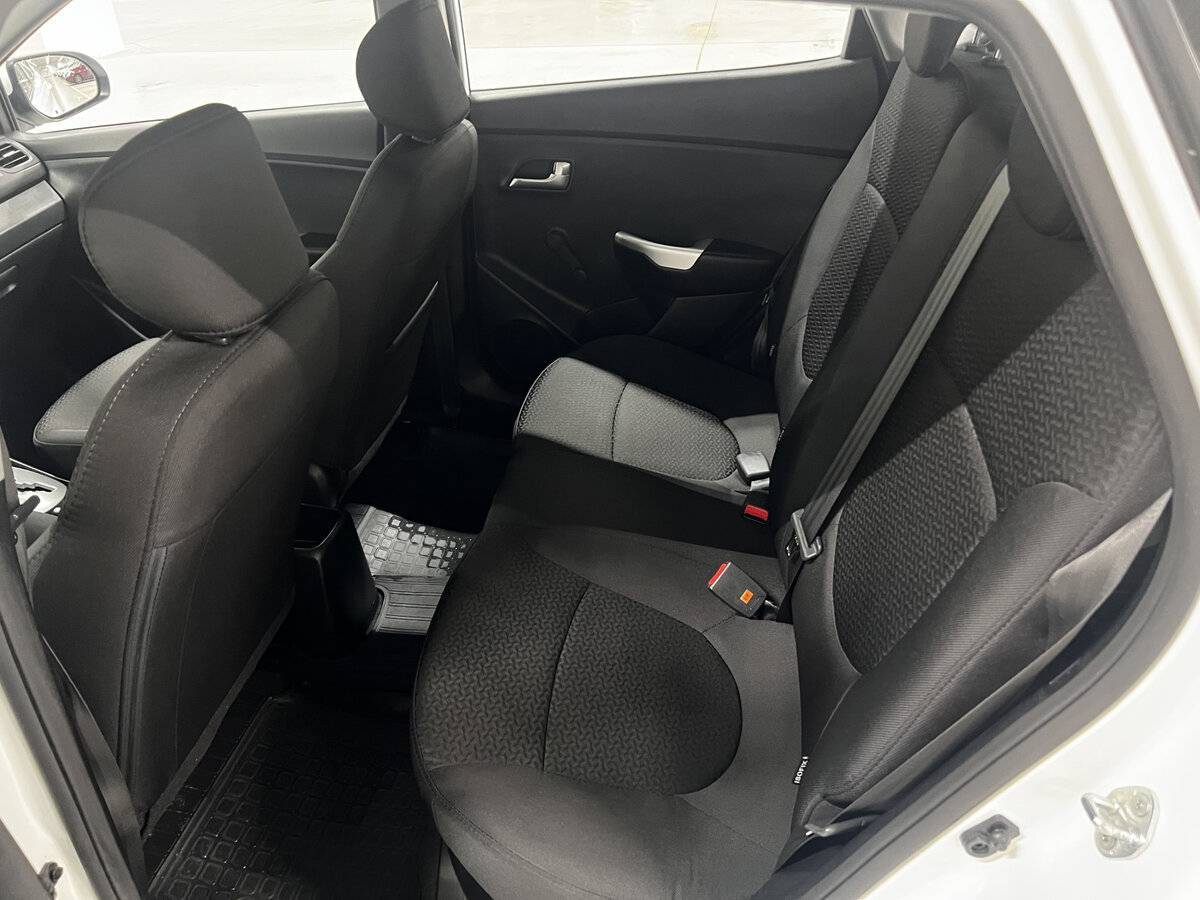 Б/У Киа Рио 2015 года. Фото: #11