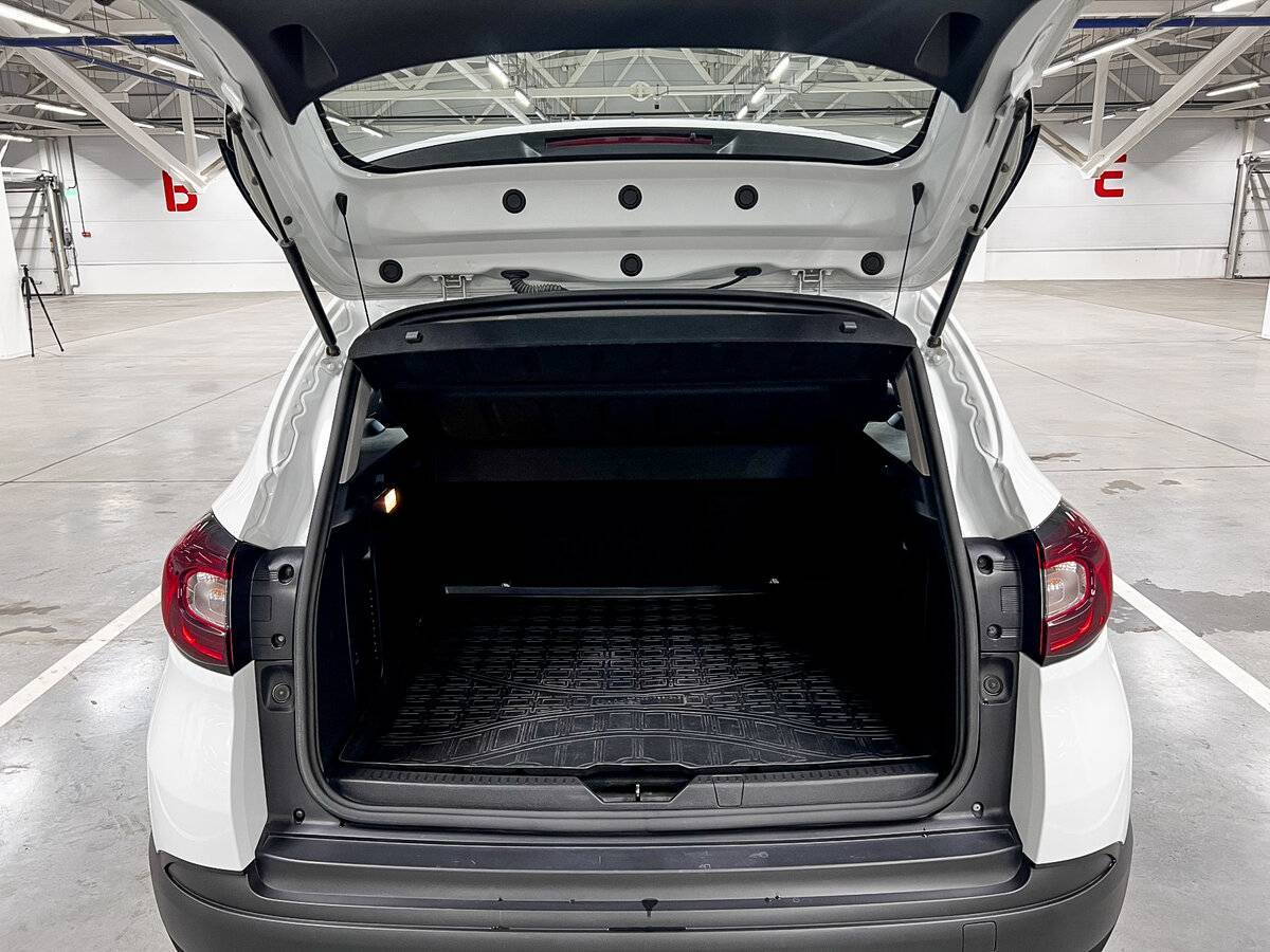 Б/У Рено Каптюр 2019 года. Фото: #9