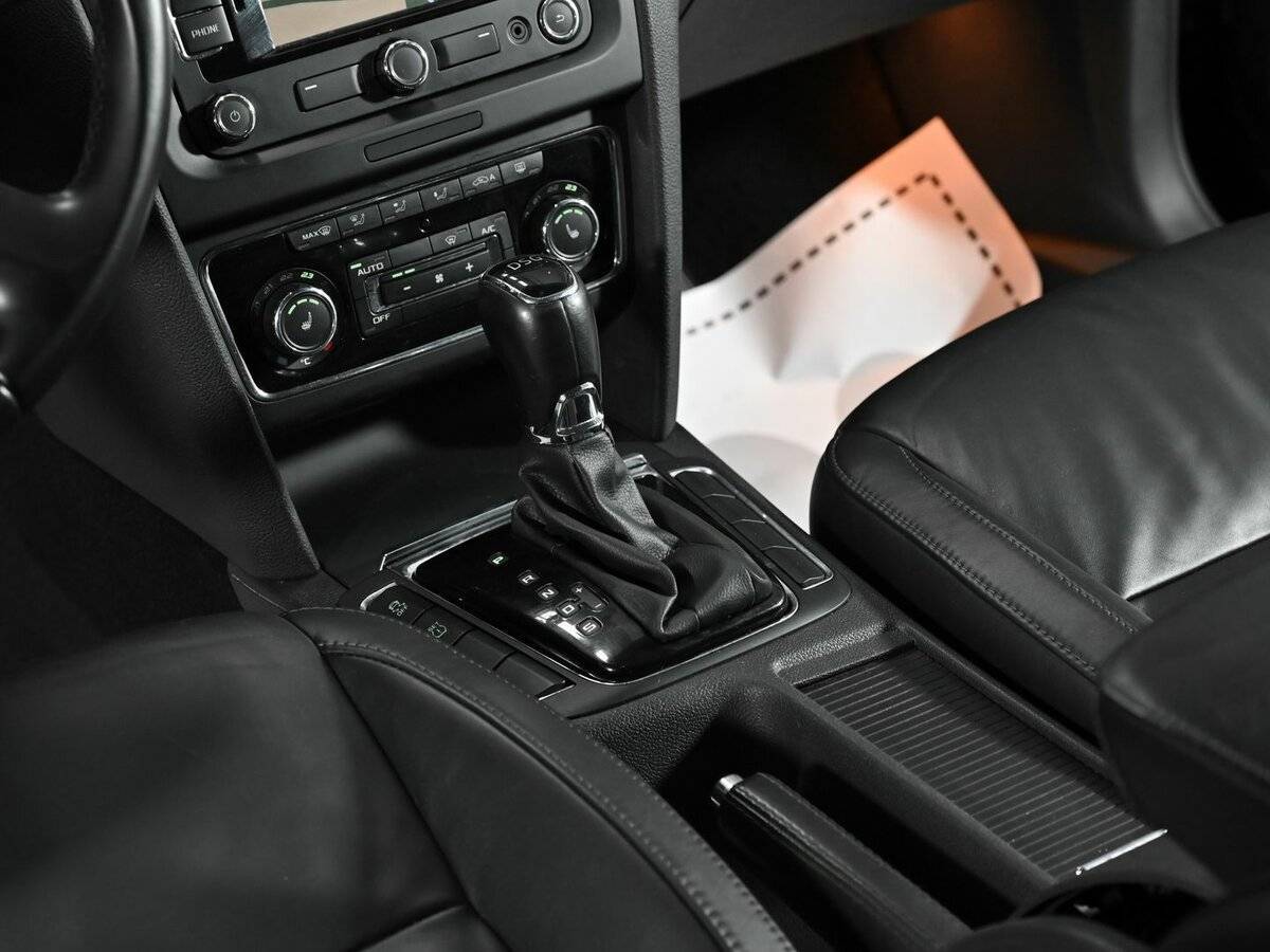 Б/У Шкода Суперб 2013 года. Фото: #10