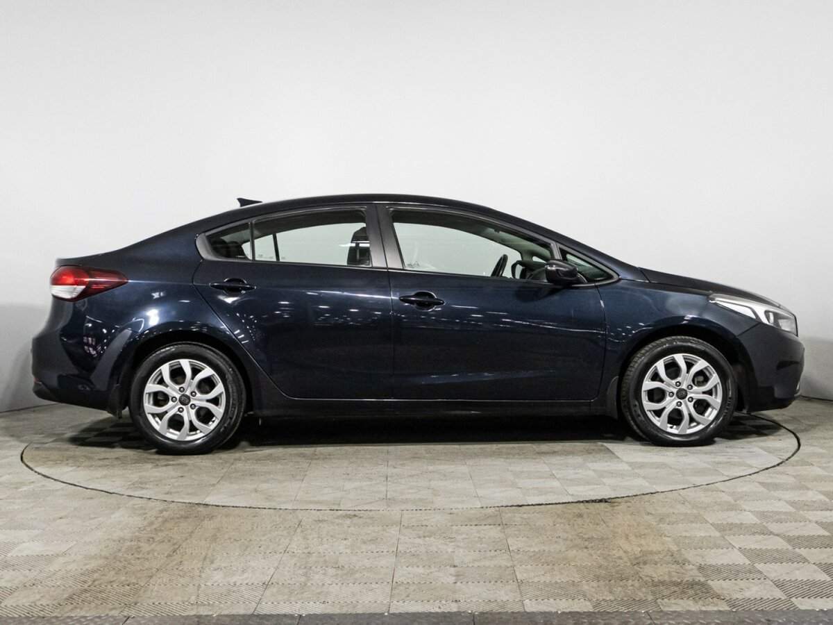 Б/У Киа Церато 2018 года. Фото: #3