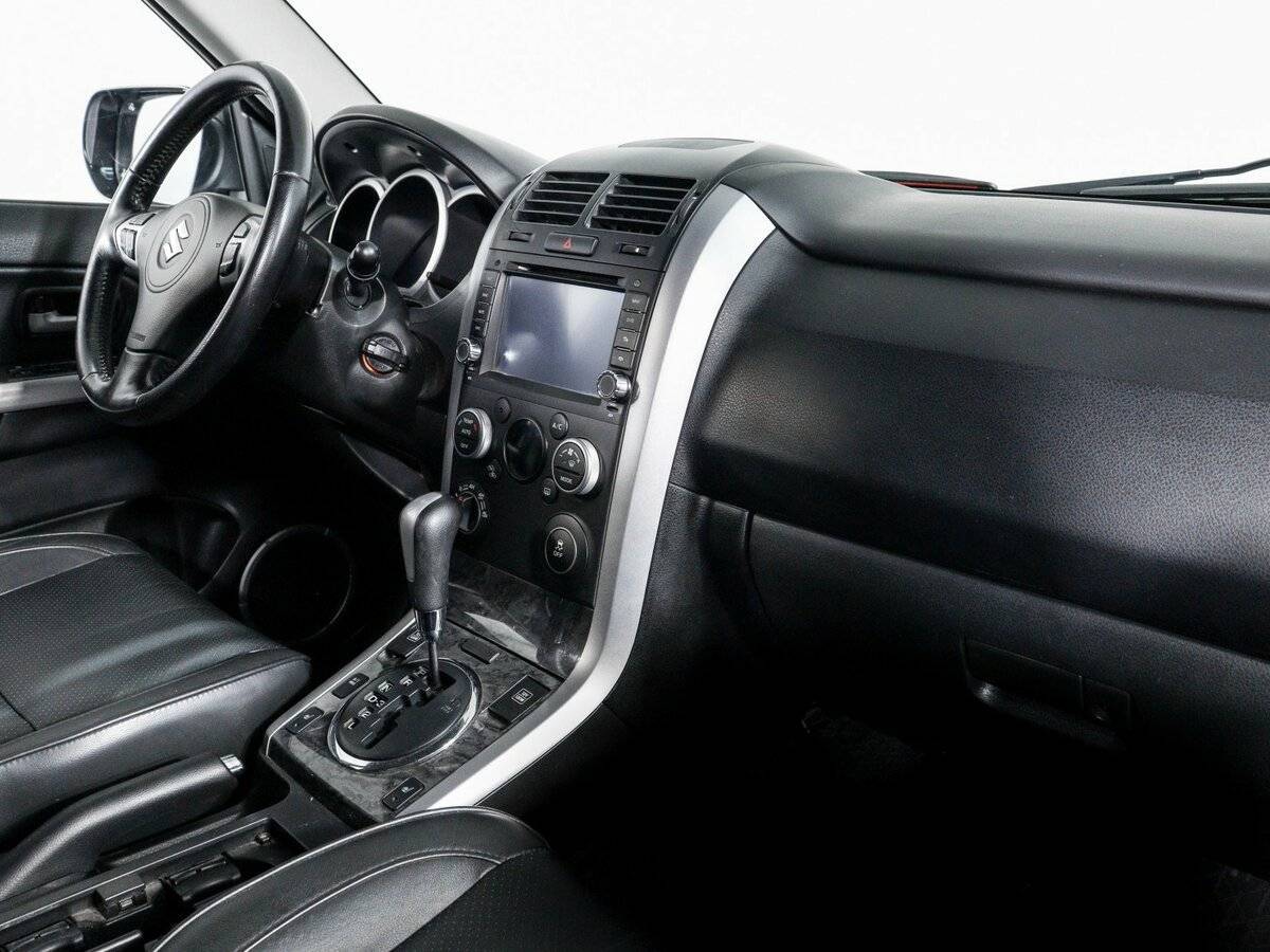 Б/У Сузуки Гранд Витара 2013 года. Фото: #5