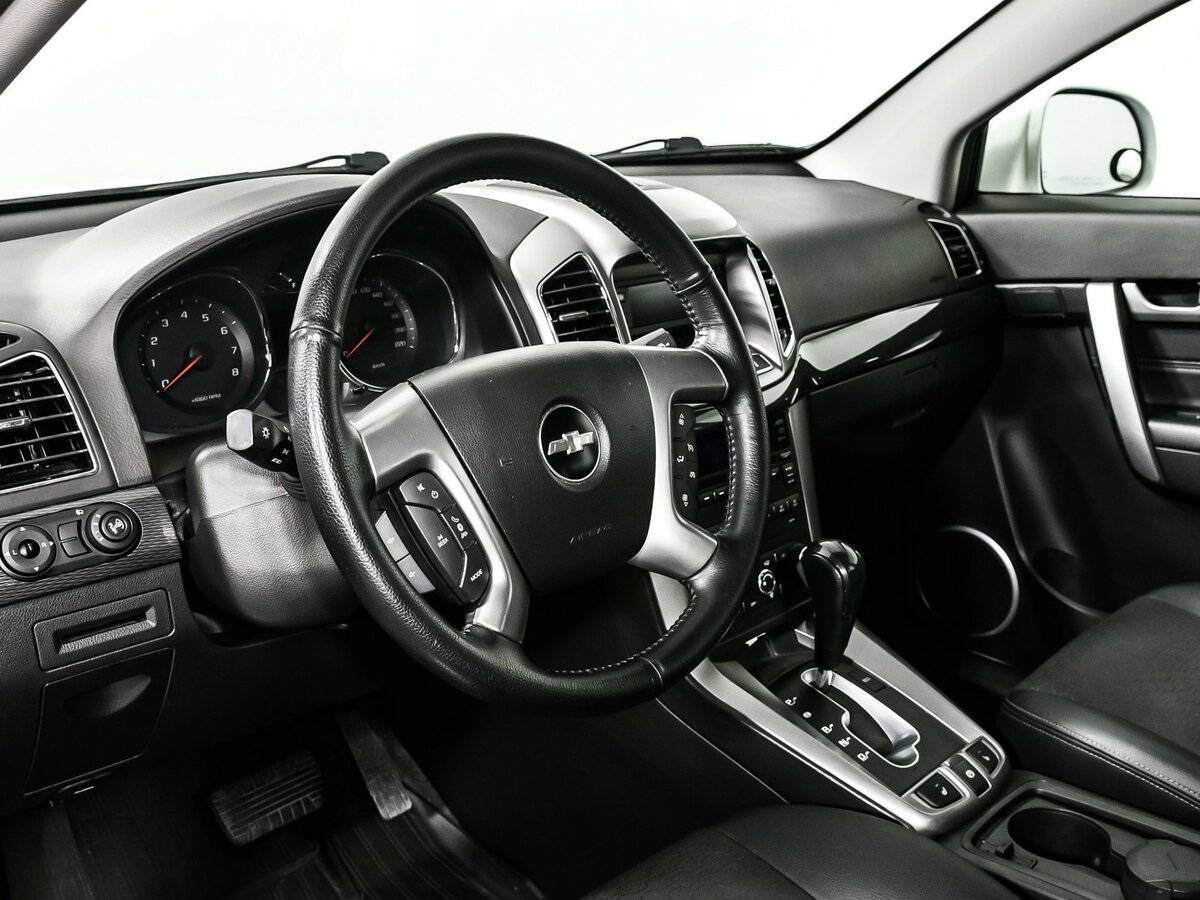 Б/У Шевроле Каптива 2014 года. Фото: #12