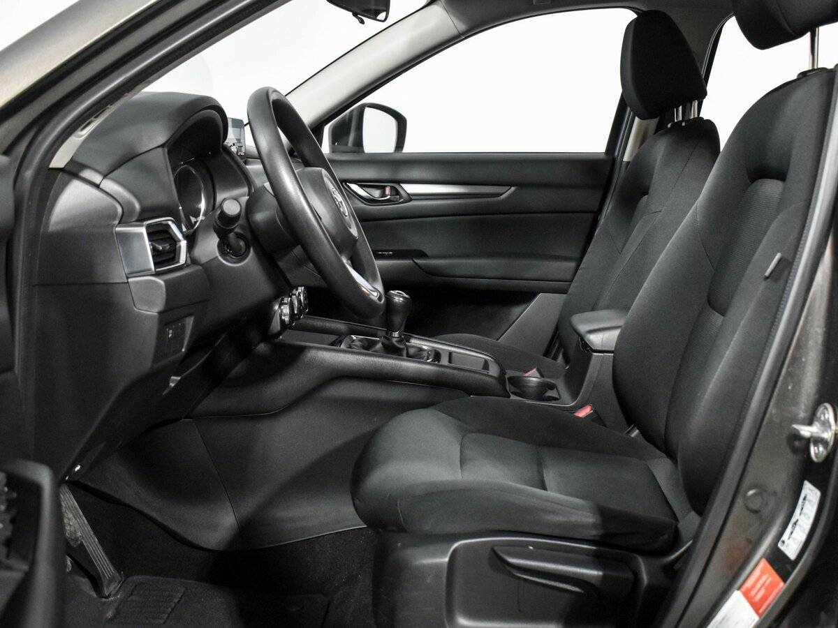 Б/У Мазда Ц-Икс-5 2018 года. Фото: #8