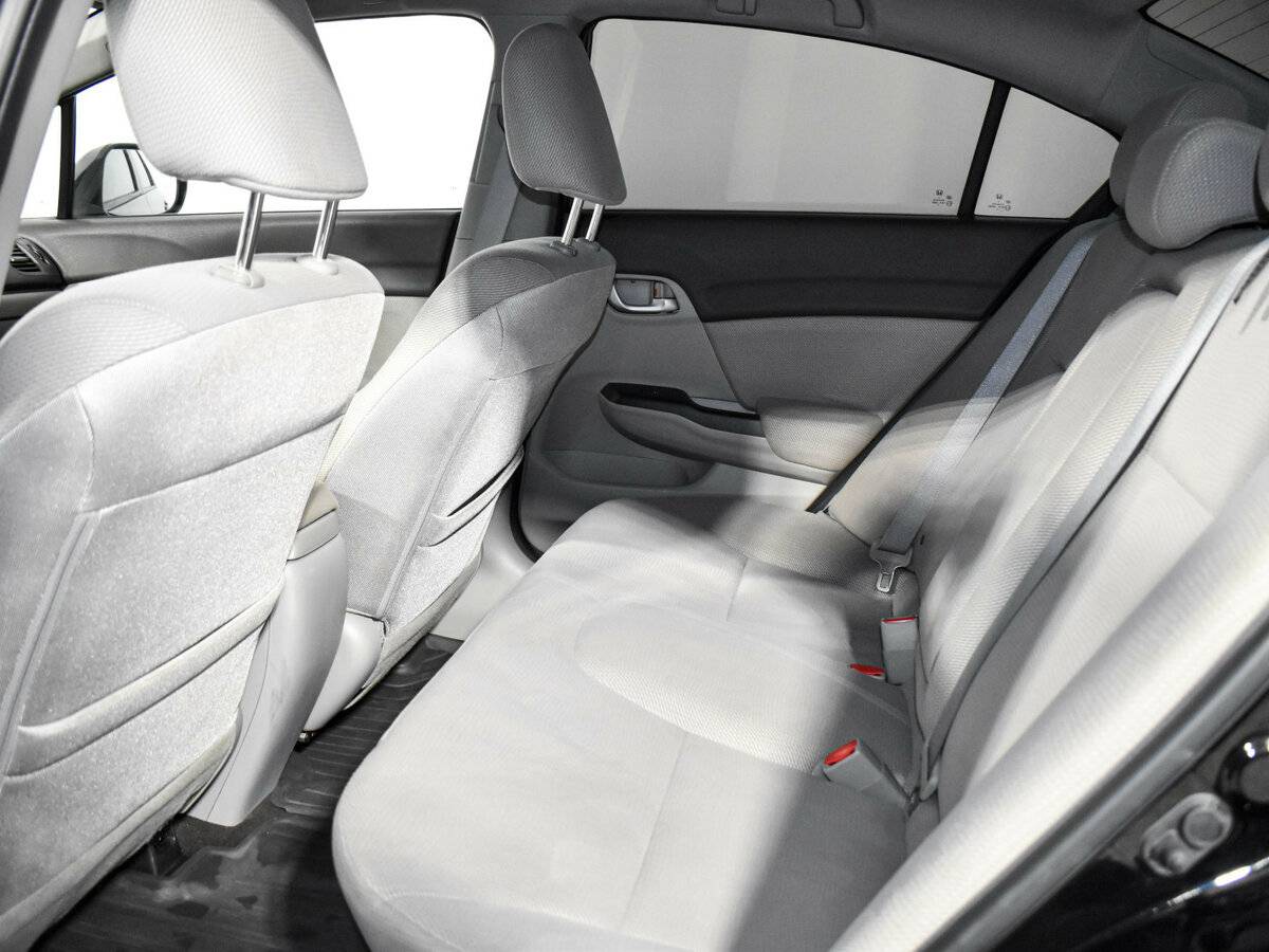 Б/У Хонда Цивик 2012 года. Фото: #10