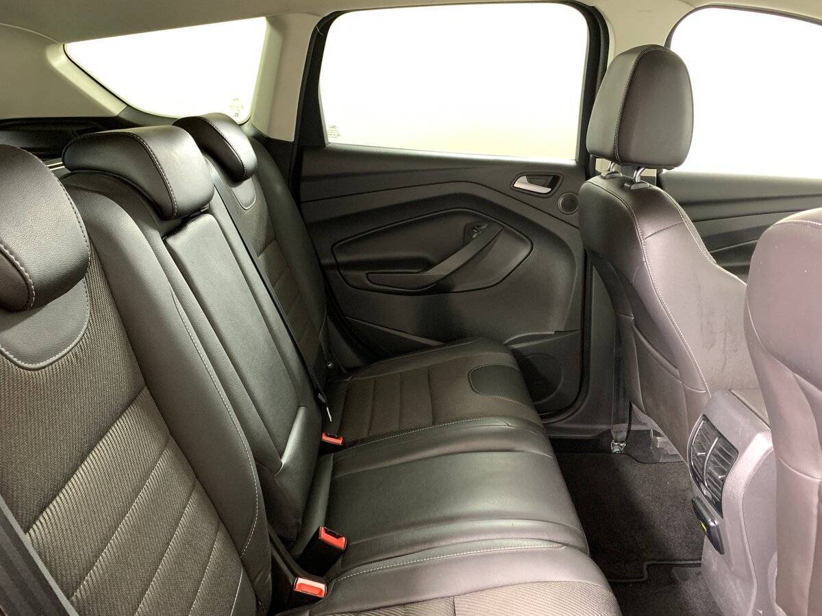 Б/У Форд Куга 2014 года. Фото: #16