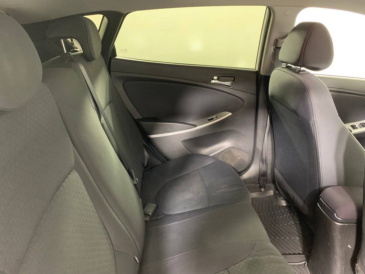 Б/У Хендай Солярис 2013 года. Фото: #16