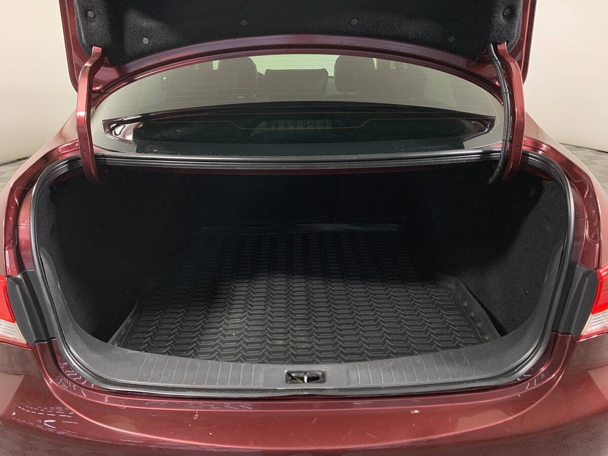 Б/У Ниссан Альмера 2016 года. Фото: #18