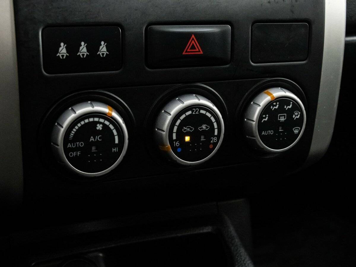 Б/У Ниссан Икс-Трейл 2013 года. Фото: #16