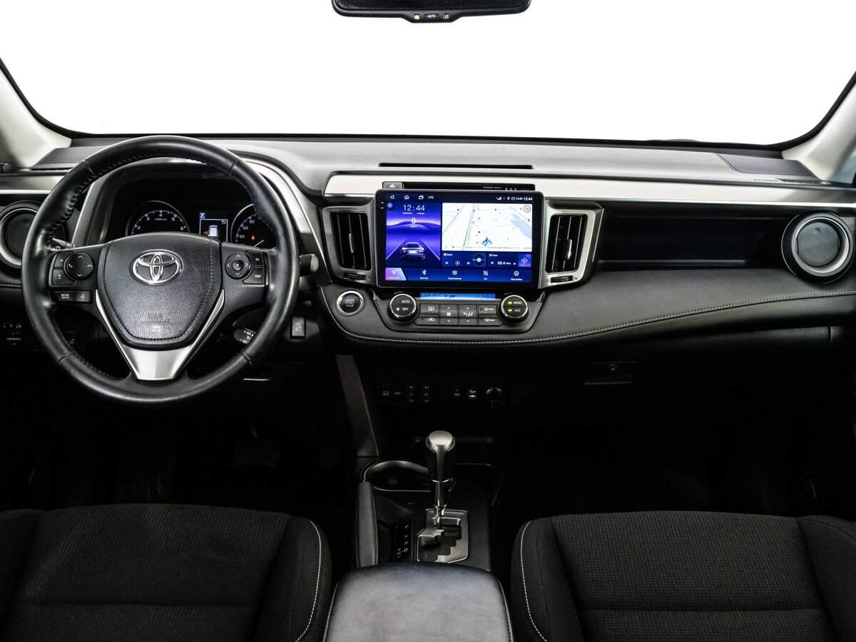 Toyota RAV4 2018 года с пробегом. Фото: #7