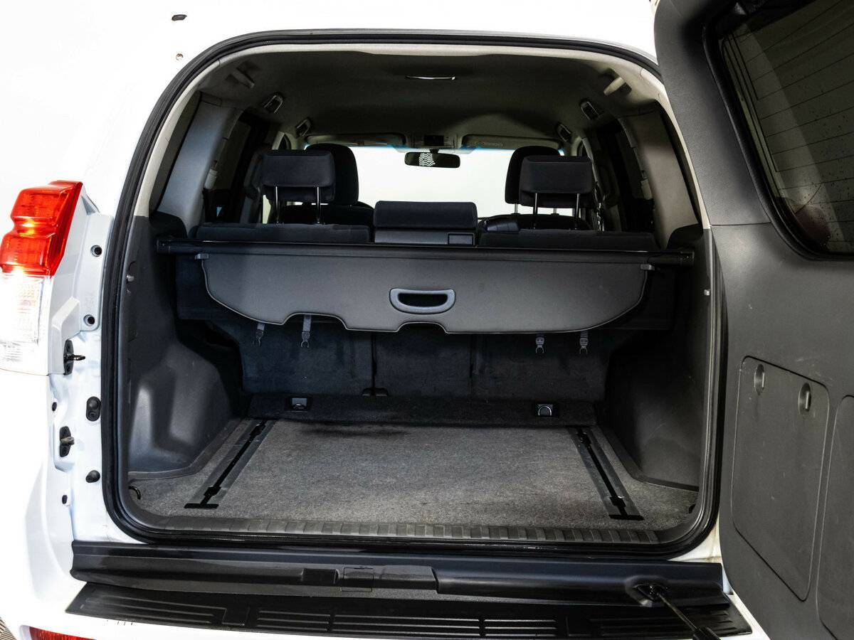 Toyota Land Cruiser Prado 2013 года с пробегом. Фото: #18