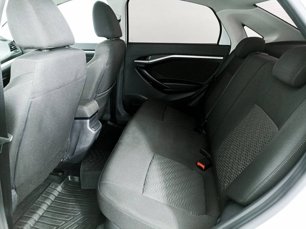 Б/У Лада (ВАЗ) Веста 2021 года. Фото: #11