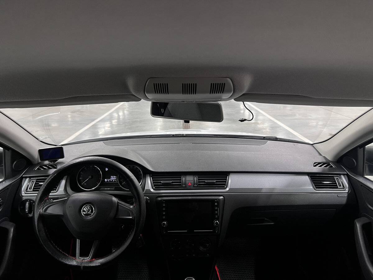 Б/У Шкода Рапид 2016 года. Фото: #13